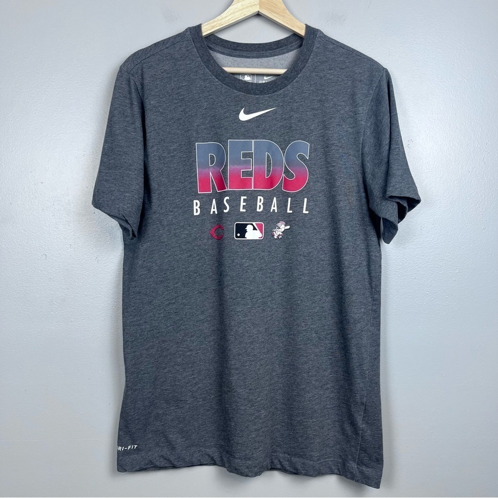 Nike Dri-Fit Men's MLB Cincinnati Reds NKAX T-Shirt Size S; Baseball Fan Apparel